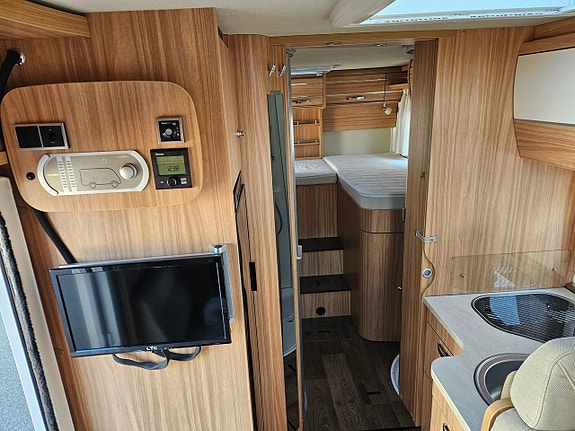Hymer T 578 GL, långbäddar, elpatron, cykelställ,solcell, Euro6 14 of 30