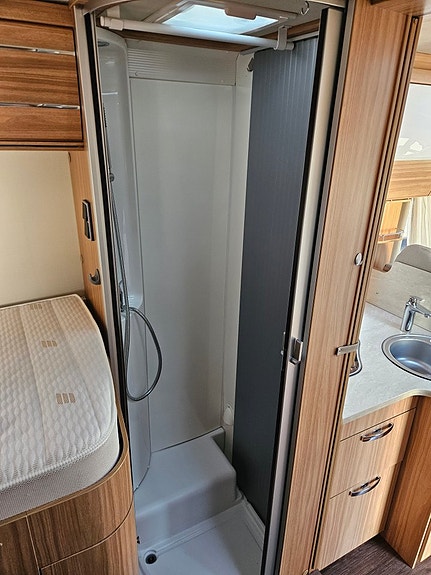 Hymer T 578 GL, långbäddar, elpatron, cykelställ,solcell, Euro6 22 of 30