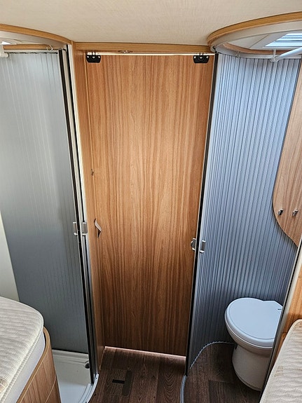Hymer T 578 GL, långbäddar, elpatron, cykelställ,solcell, Euro6 23 of 30