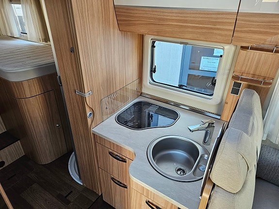 Hymer T 578 GL, långbäddar, elpatron, cykelställ,solcell, Euro6 18 of 30