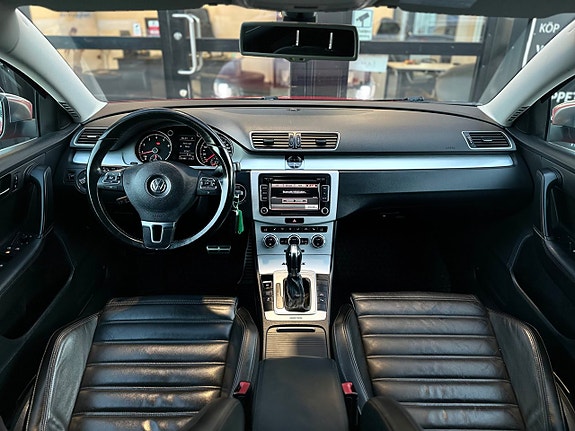 Volkswagen Passat Alltrack 21 of 26