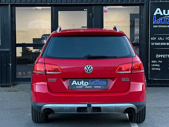 Volkswagen Passat Alltrack 24 of 26