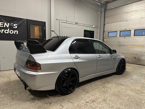 Mitsubishi Lancer 4 of 28
