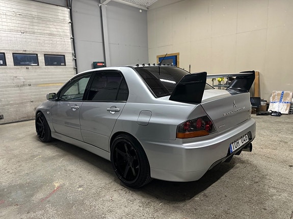 Mitsubishi Lancer 8 of 28