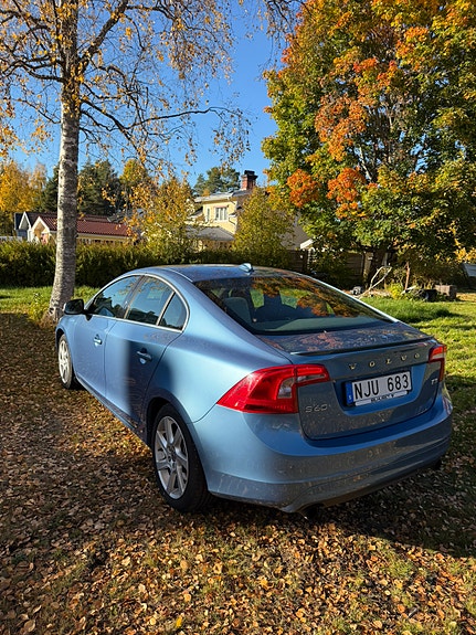 Volvo S60 6 of 7