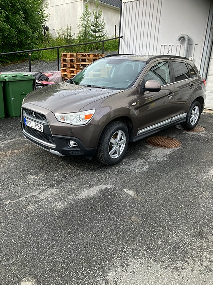 Mitsubishi ASX 2 of 3