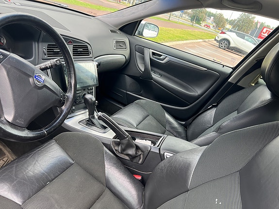 Volvo S60 6 of 8