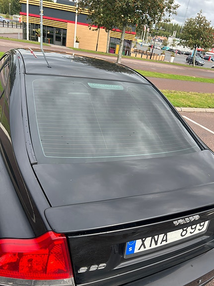 Volvo S60 7 of 8