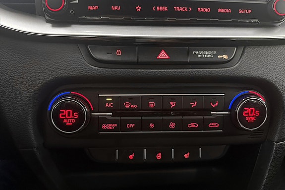 Kia Ceed 15 of 19