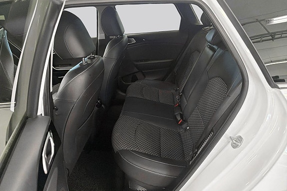 Kia Ceed 11 of 19