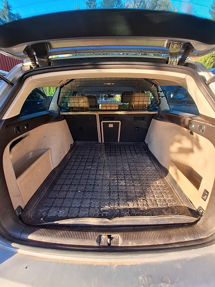Volkswagen Passat 11 of 16