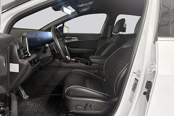 Kia Sportage 10 of 21