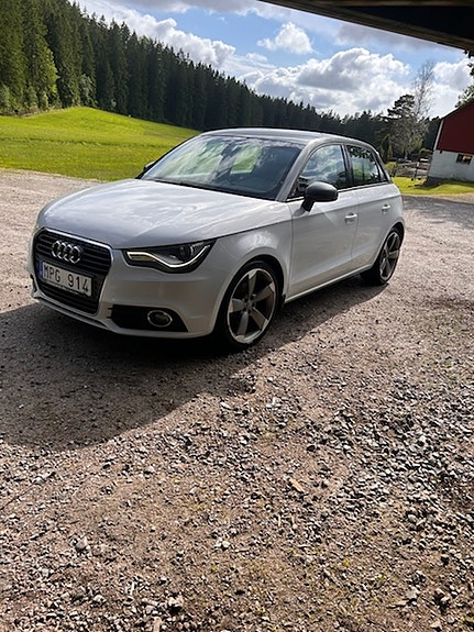 Audi A1 3 of 6