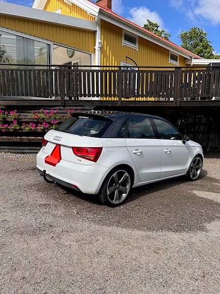 Audi A1 4 of 6