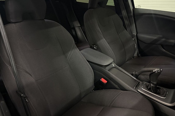 Volvo V40 11 of 23