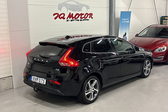 Volvo V40 5 of 23