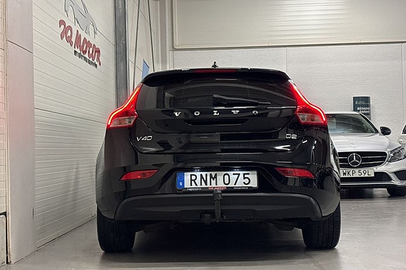 Volvo V40 6 of 23