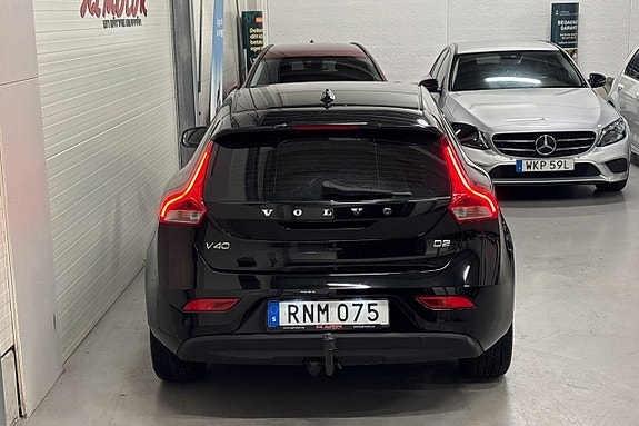 Volvo V40 7 of 23