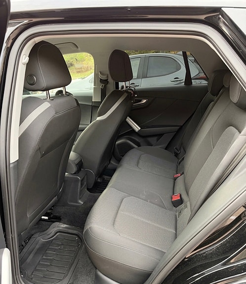 Audi Q2 5 of 8