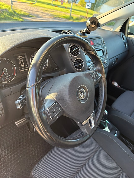 Volkswagen Golf Plus 11 of 13