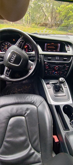 Audi A4 allroad 2 of 6