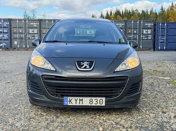 Peugeot 207 SW 7 of 12