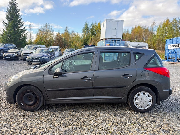 Peugeot 207 SW 2 of 12