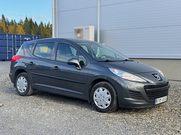 Peugeot 207 SW 8 of 12