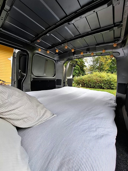 Nissan NV200 7 of 7