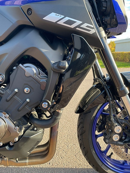 Yamaha MT-09 6 of 8