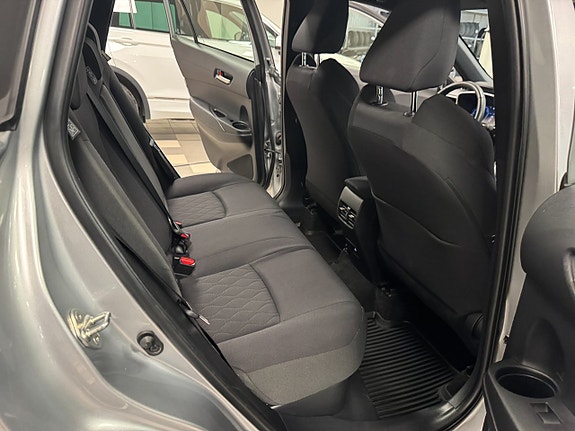 Toyota Corolla Cross 15 of 18