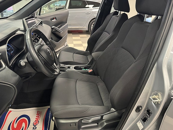 Toyota Corolla Cross 16 of 18