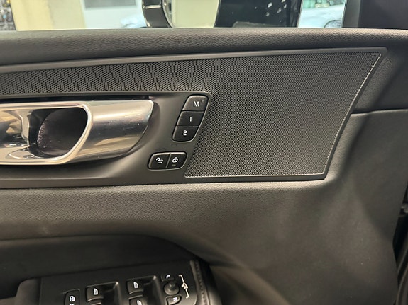 Volvo XC60 22 of 26