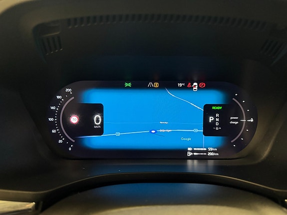 Volvo XC60 11 of 26
