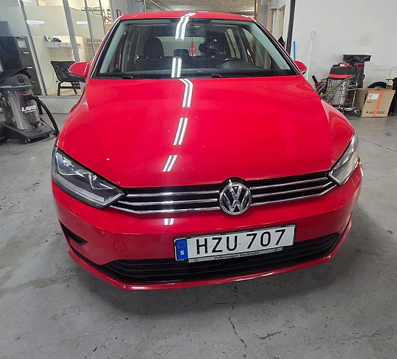Volkswagen Golf Sportsvan 6 of 10