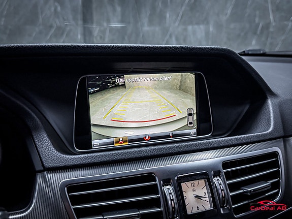 Mercedes-Benz E220 23 of 30