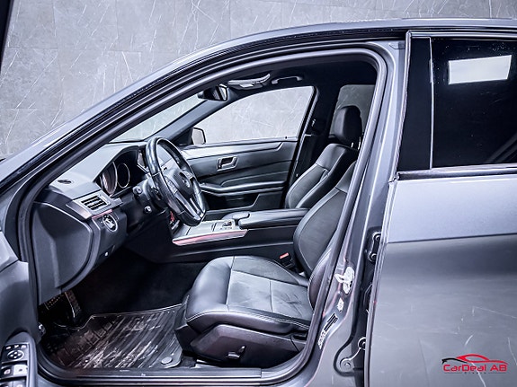 Mercedes-Benz E220 10 of 30
