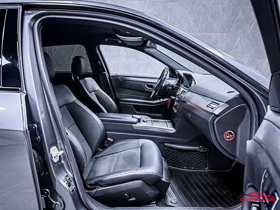 Mercedes-Benz E220 15 of 30