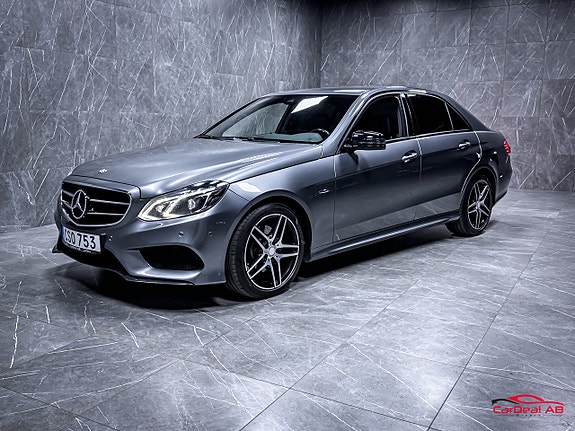 Mercedes-Benz E220 3 of 30