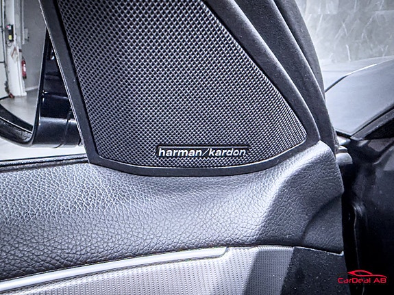 Mercedes-Benz E220 28 of 30