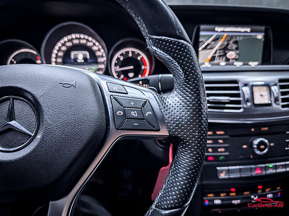 Mercedes-Benz E220 20 of 30