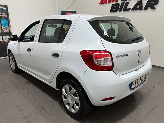 Dacia Sandero 12 of 16