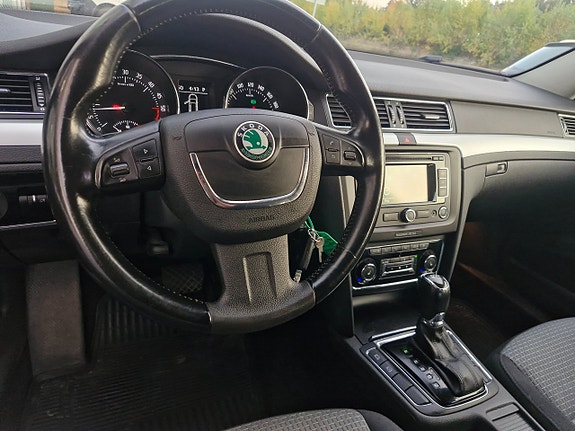 Skoda Superb 5 of 15