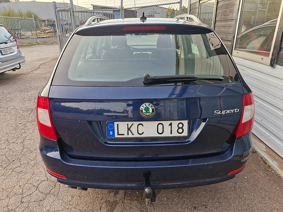Skoda Superb 15 of 15