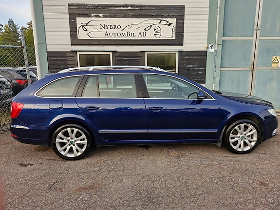 Skoda Superb 2 of 15