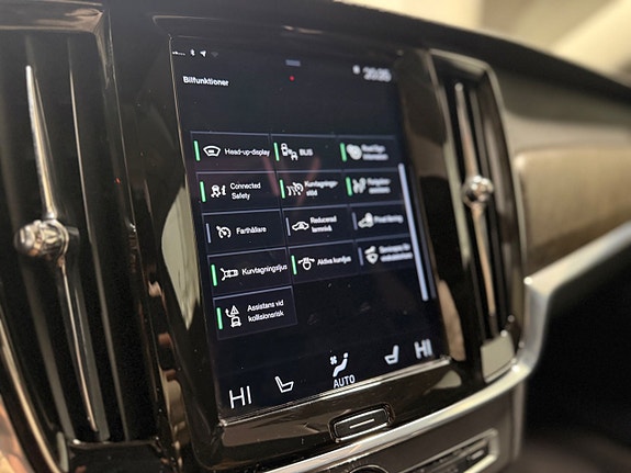 Volvo V90 Cross Country 28 of 30