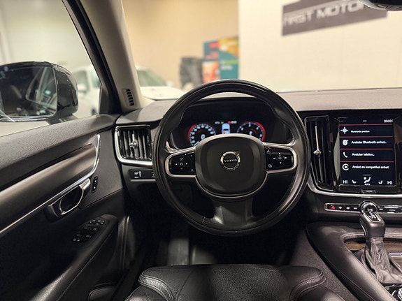 Volvo V90 Cross Country 13 of 30