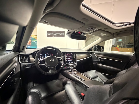 Volvo V90 Cross Country 14 of 30