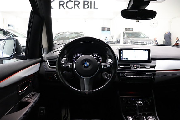 BMW 225xe 14 of 29