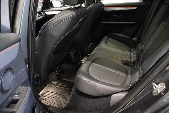 BMW 225xe 8 of 29